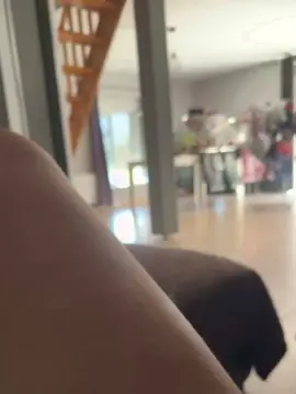 Lilas57  live sex cam