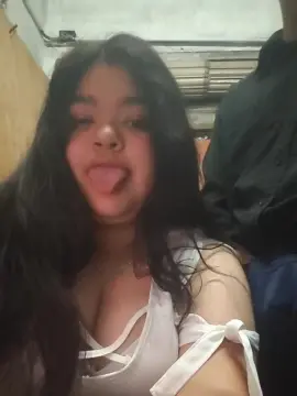 Parejasensual98  live sex cam