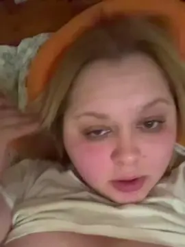 Lolu18  live sex cam