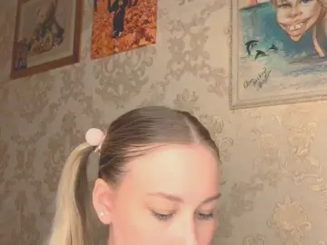 ClairLehew  live sex cam