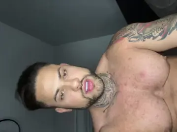 Whitefitness  live sex cam