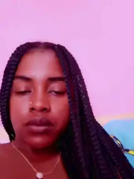 Joyce186  live sex cam