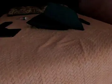 Bella1_  live sex cam