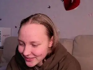 EttieStagnitta  live sex cam