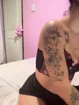 Luciebeau  live sex cam