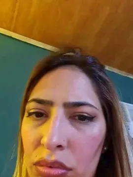Angelina_jolie  live sex cam