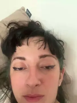 Miura94  live sex cam