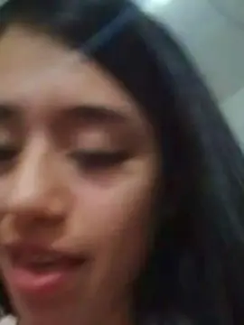 Sheila2027  live sex cam