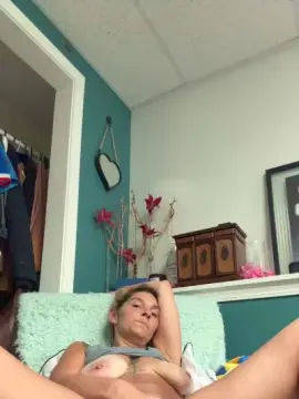 Clove  live sex cam