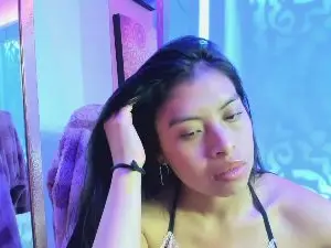 Chloe_Martini  live sex cam