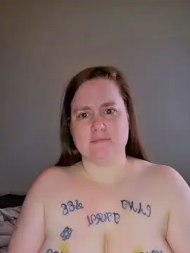 Ellaisia  live sex cam