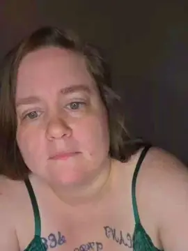 Ellaisia  live sex cam