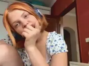 KrystenLohr  live sex cam