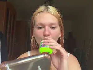MarvellaAppl  live sex cam