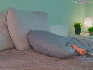 AnayaLowe  live sex cam