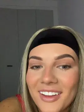 Little_lola_x  live sex cam