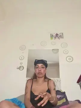 Elleblue_sexy  live sex cam