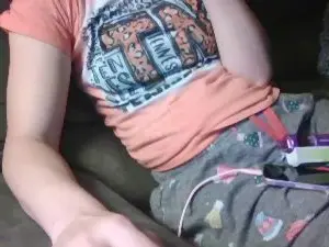 Dickpleaser2000  live sex cam