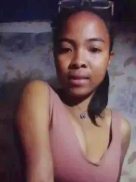 Julie3  live sex cam