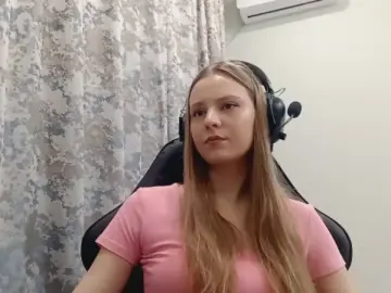 NinfaMowers  live sex cam