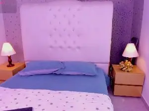 VinkSmokee  live sex cam