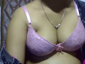 Cutie_priya  live sex cam
