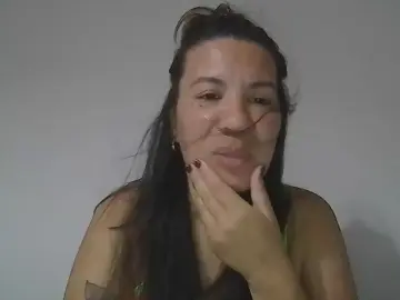 Dulcegina  live sex cam