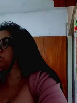 Gla347  live sex cam