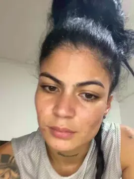 Isabella35  live sex cam