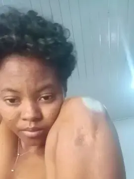 Nayrahj  live sex cam