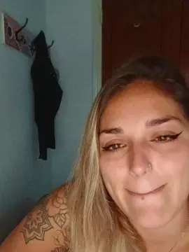 Olita_putita  live sex cam