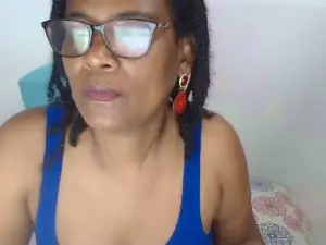 Roushlove  live sex cam