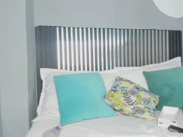 Hunter_Ignis  live sex cam