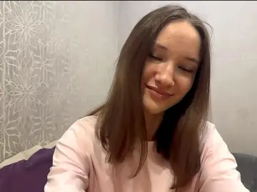 KIMMI_KIWWI  live sex cam