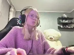 TraceeLiles  live sex cam