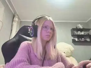 TraceeLiles  live sex cam