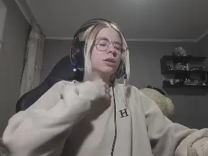 TraceeLiles  live sex cam