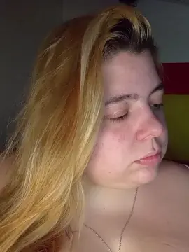InconnueLove  live sex cam