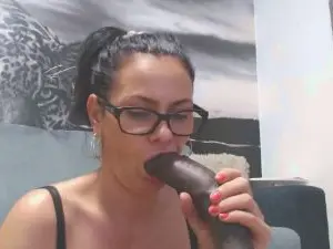 Alishaboobs  live sex cam