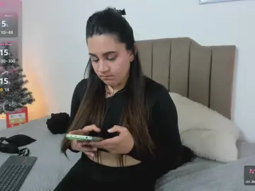 Luna_valmontt  live sex cam