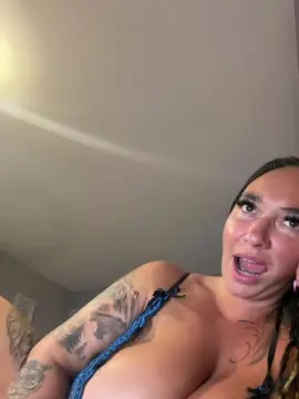 MilfMilliexo  live sex cam