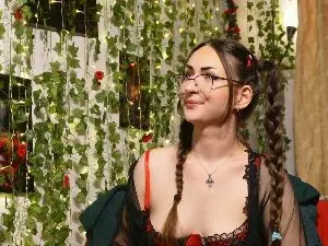 NaughtYHomemadE  live sex cam