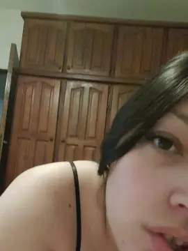 Sweetluna_xxx  live sex cam