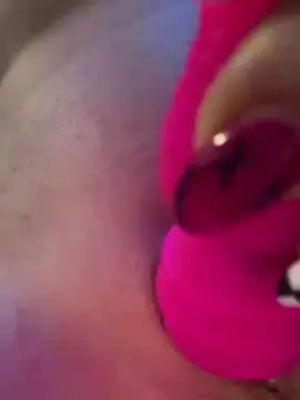 Brinn888  live sex cam
