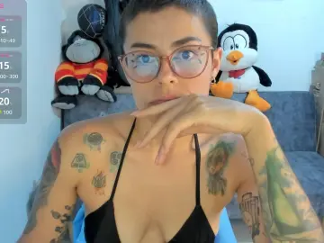 Natt_op  live sex cam