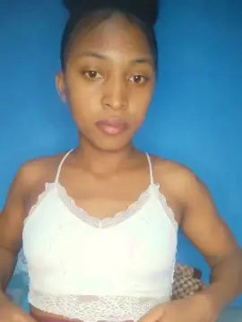 Candis19  live sex cam