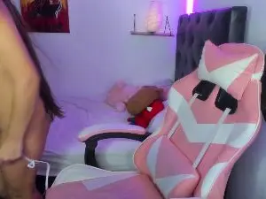 Room_kiitty  live sex cam