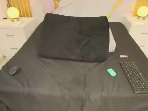 AprillRoss  live sex cam