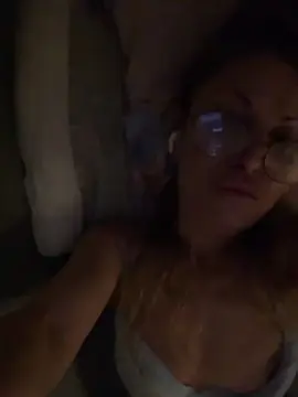 Kinkibubble  live sex cam