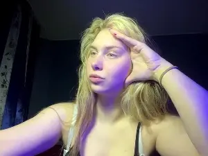 MoraViolet  live sex cam